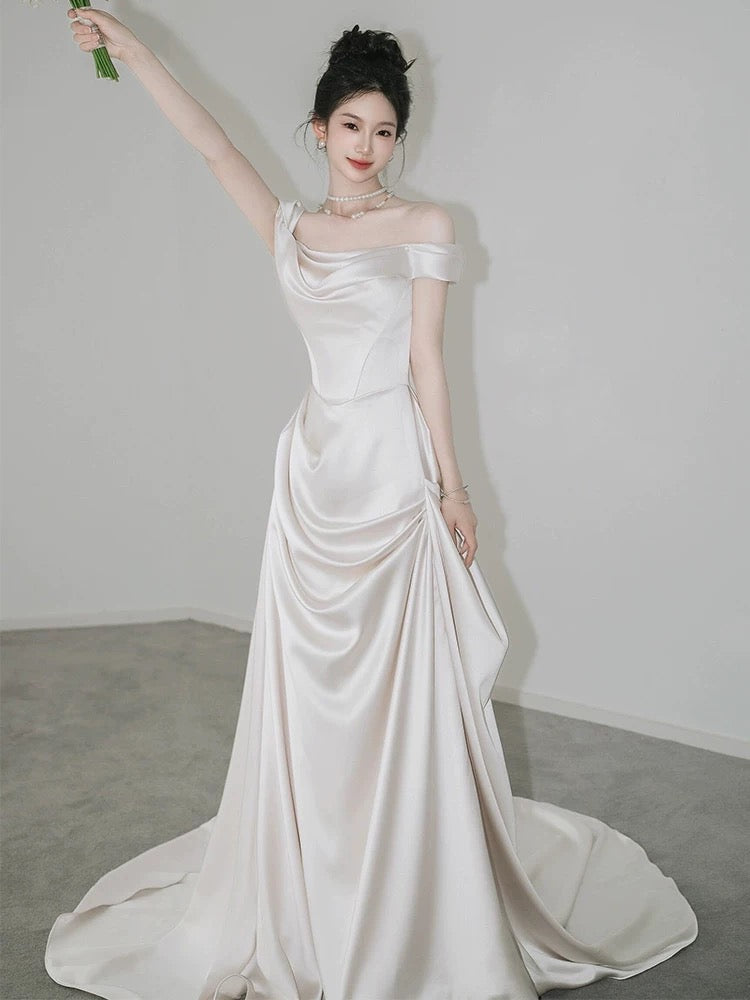 Unique Mermaid Off The Shoulder Pleats Short Sleeves Satin Ivory Wedding Dresses