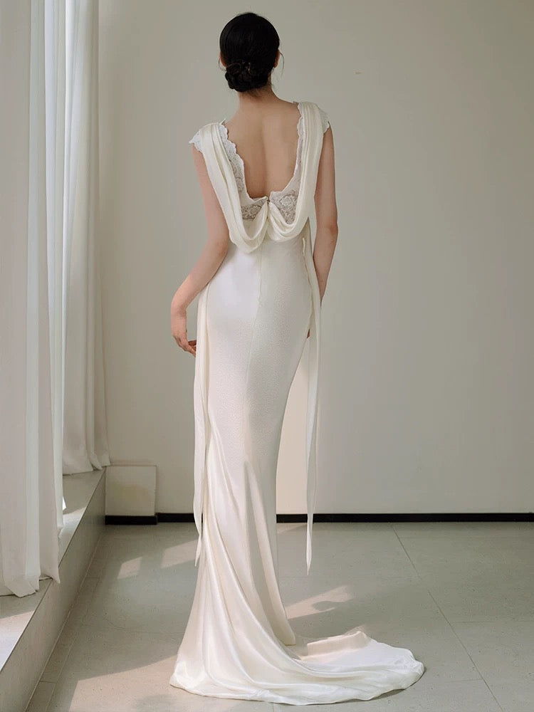 Unique Mermaid V Neckline Lace Pleats White Satin Ruffles Wedding Dresses