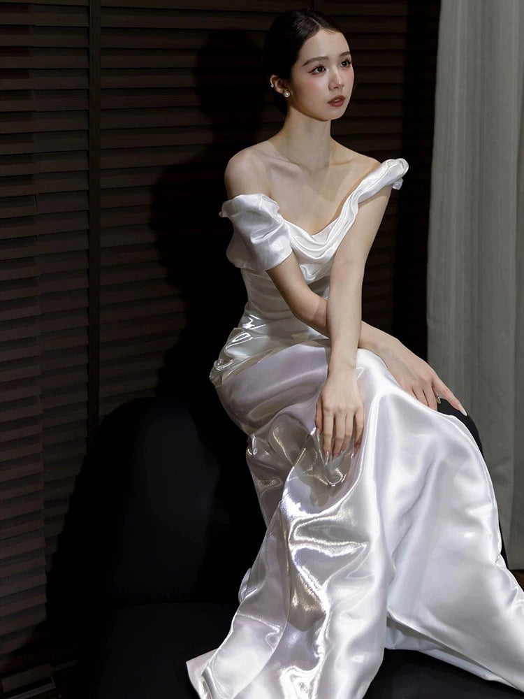 Unique Mermaid Off The Shoulder Pleats Satin Short Sleeves Wedding Dresses Brides Dress
