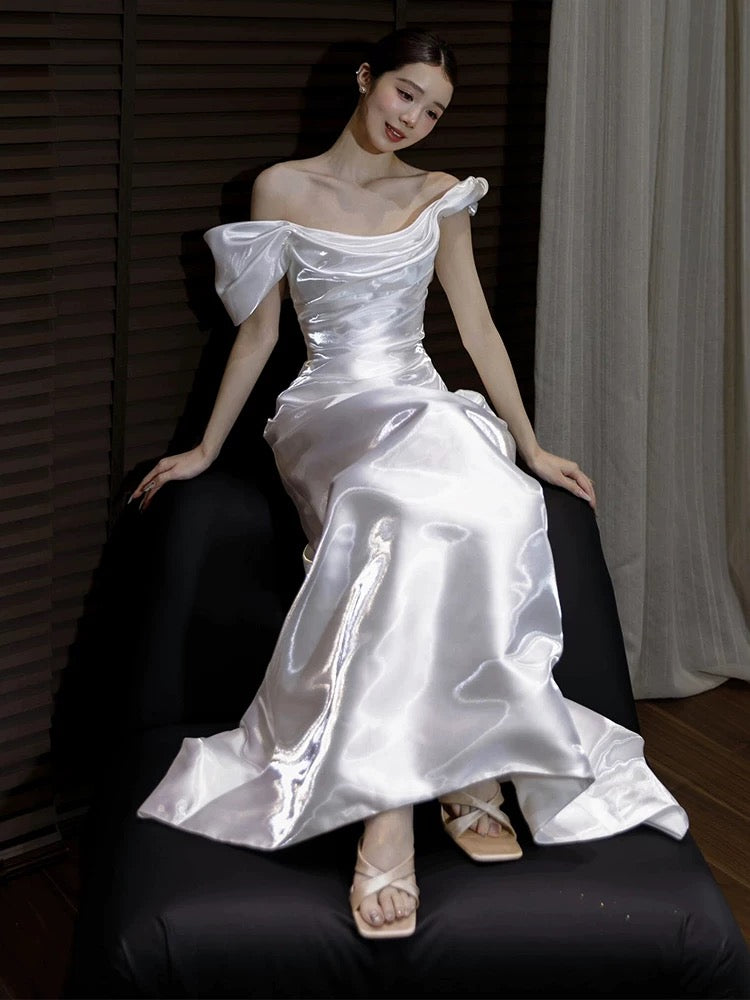 Unique Mermaid Off The Shoulder Pleats Satin Short Sleeves Wedding Dresses Brides Dress