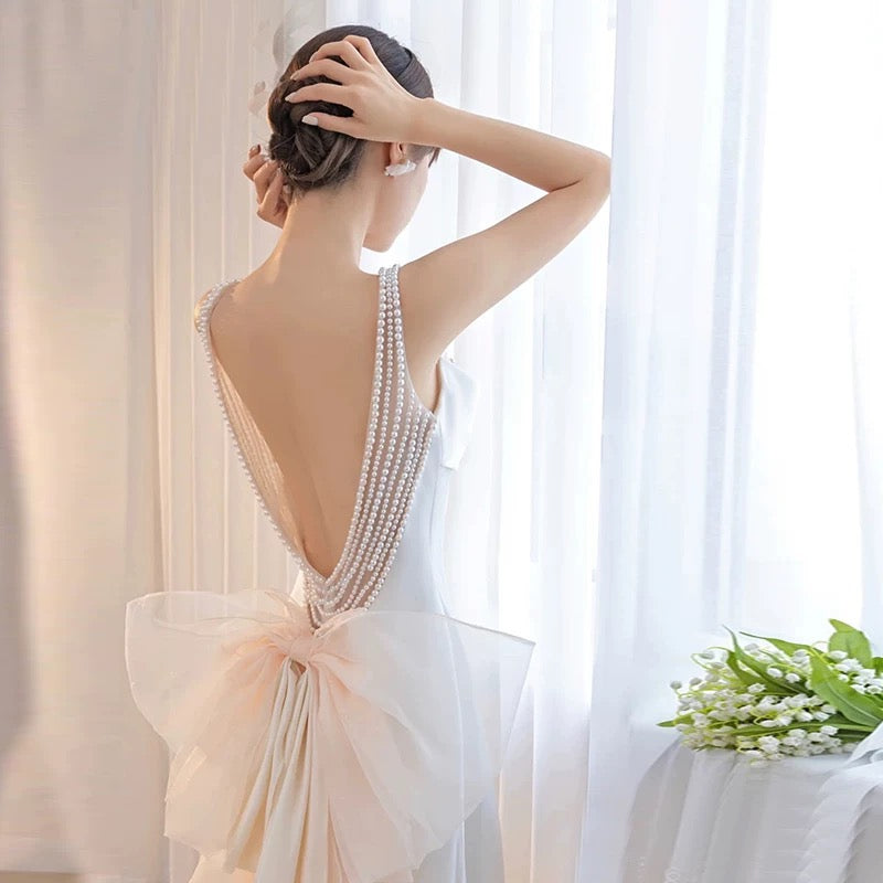 Unique Mermaid Straps Backless Pearls Pleats White Satin Wedding Dresses