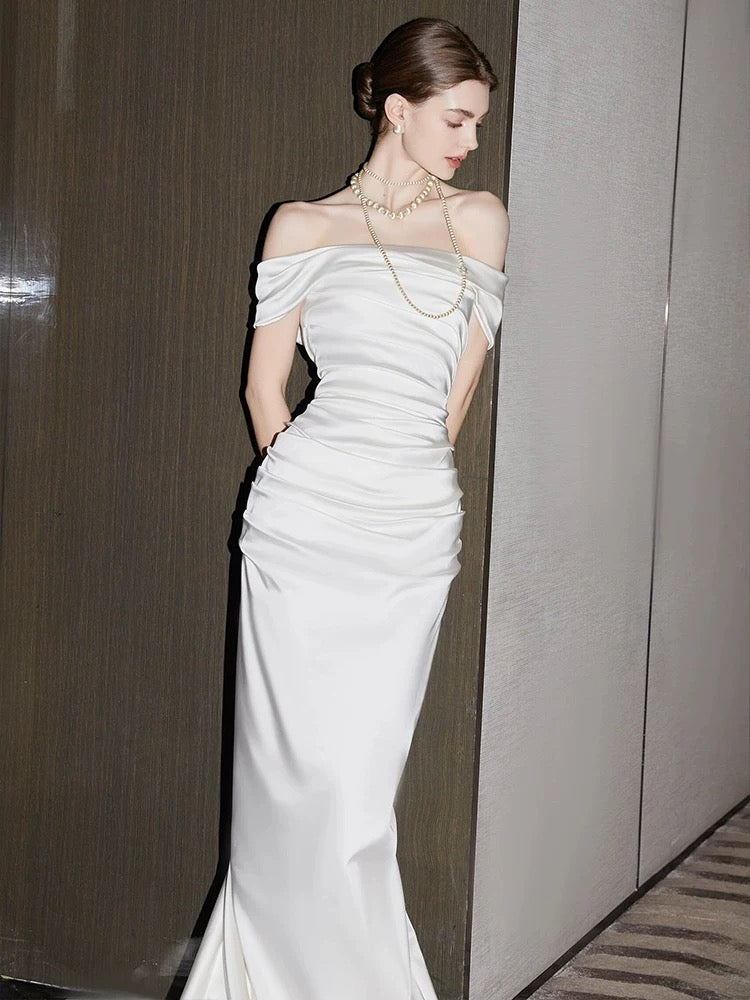 Unique Mermaid Off The Shoulder Short Sleeves Long White Wedding Dresses