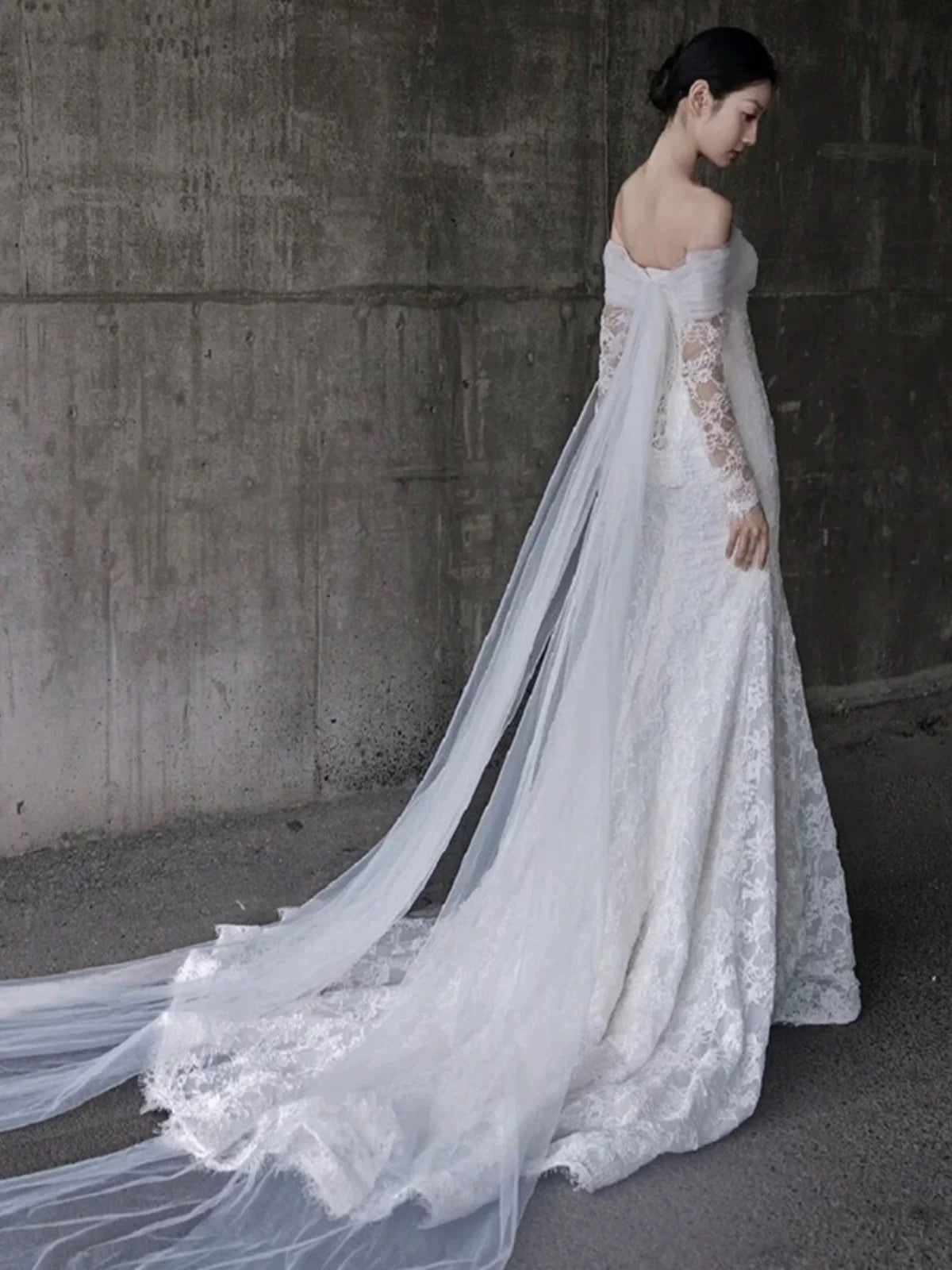 Timeless Mermaid Off The Shoulder Long Sleeves White Lace Wedding Dresses