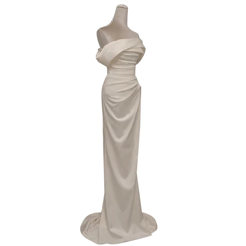 Timeless Mermaid Off The Shoulder Short Sleeves White Satin Wedding Dresses