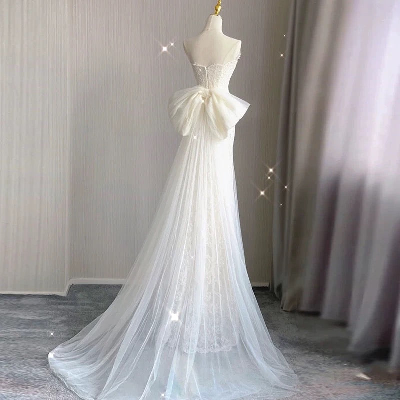Timeless Mermaid Sweetheart Lace White Satin Wedding Dresses