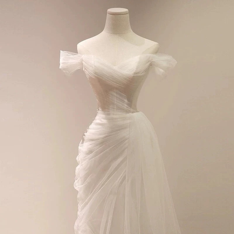 Timeless Mermaid Off The Shoulder Tulle White Wedding Dresses