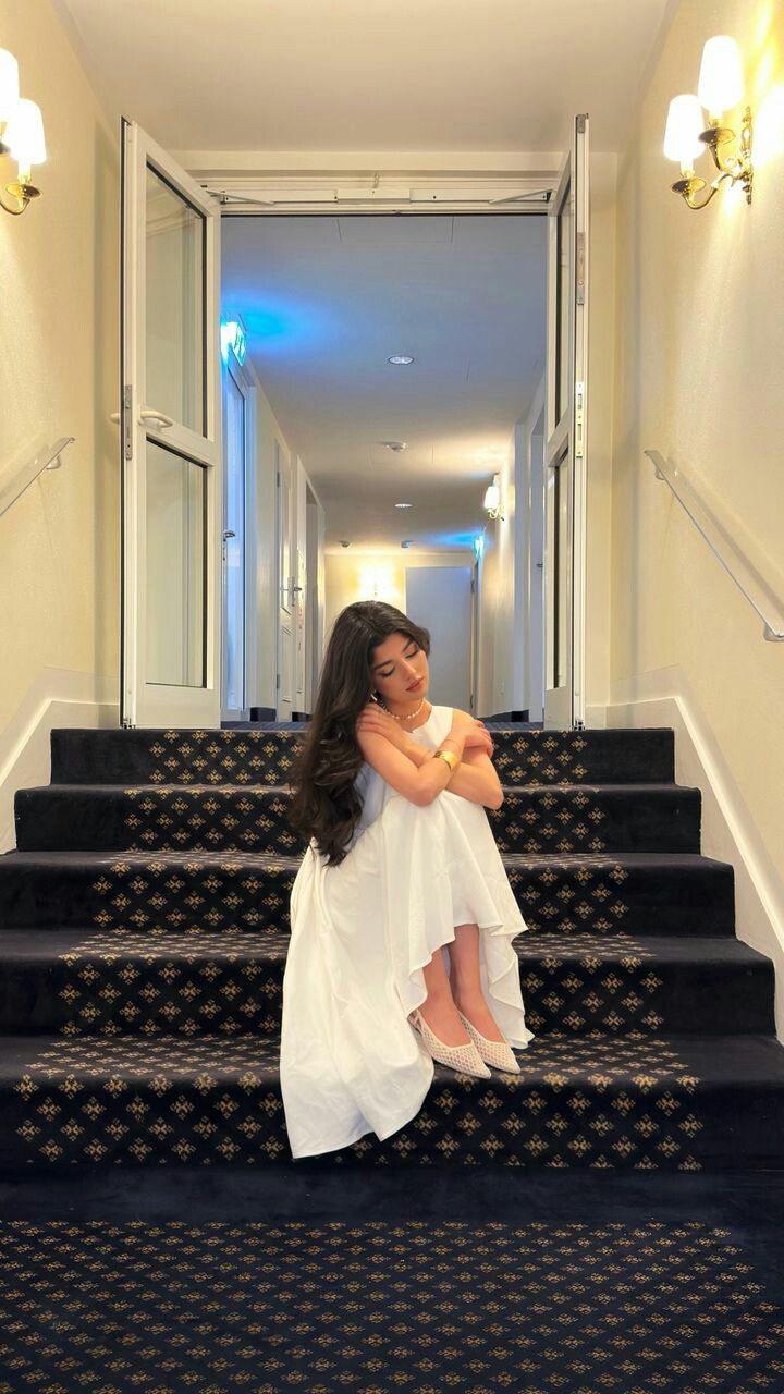 Sexy A Line Scoop Neckline White Chiffon Long Prom Dresses Party Dress