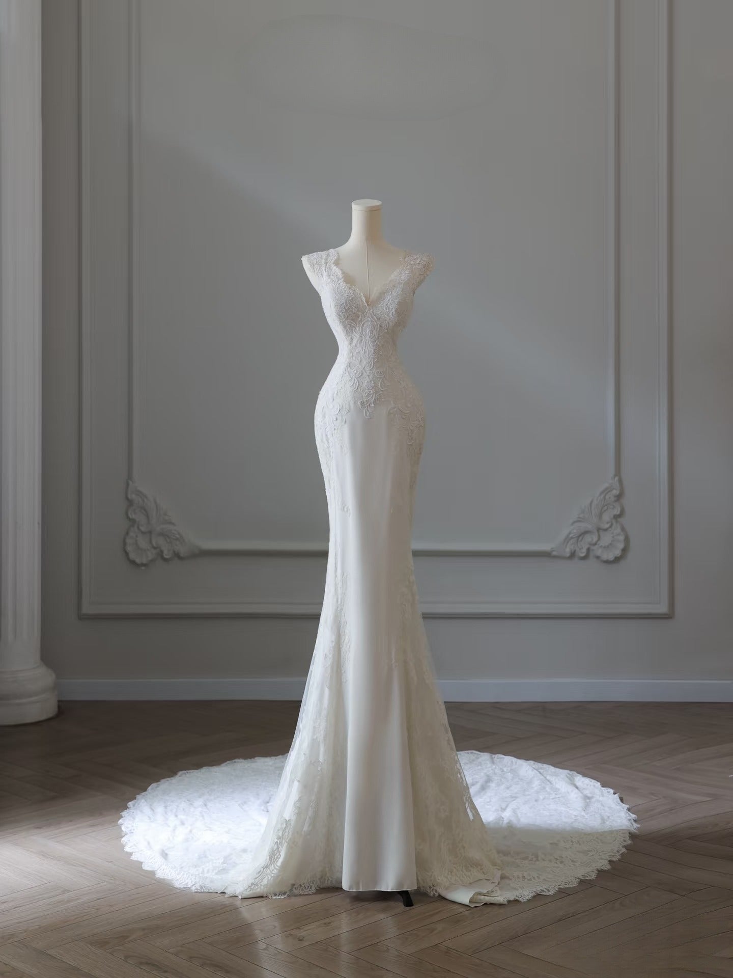 Timeless Mermaid V Neckline White Lace Wedding Dresses Bridal Dress