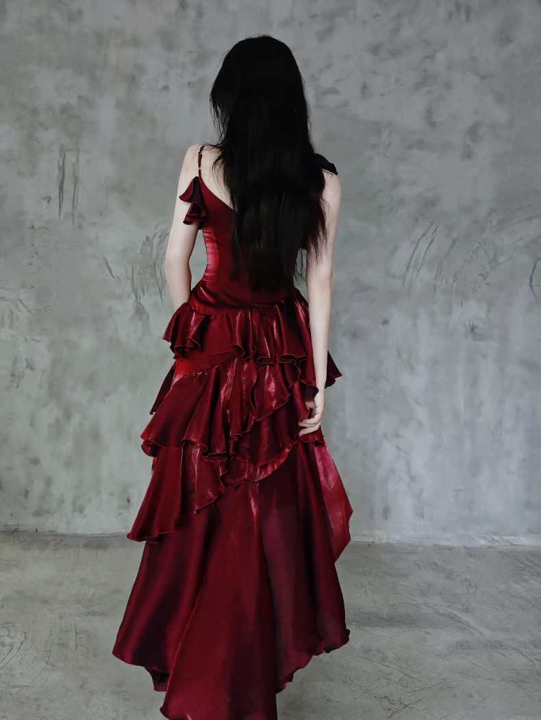 Pretty Irregular Ruffled Spaghetti Straps Burgundy Prom Dresses With Detachable Rose Long Birthday Dress For Women