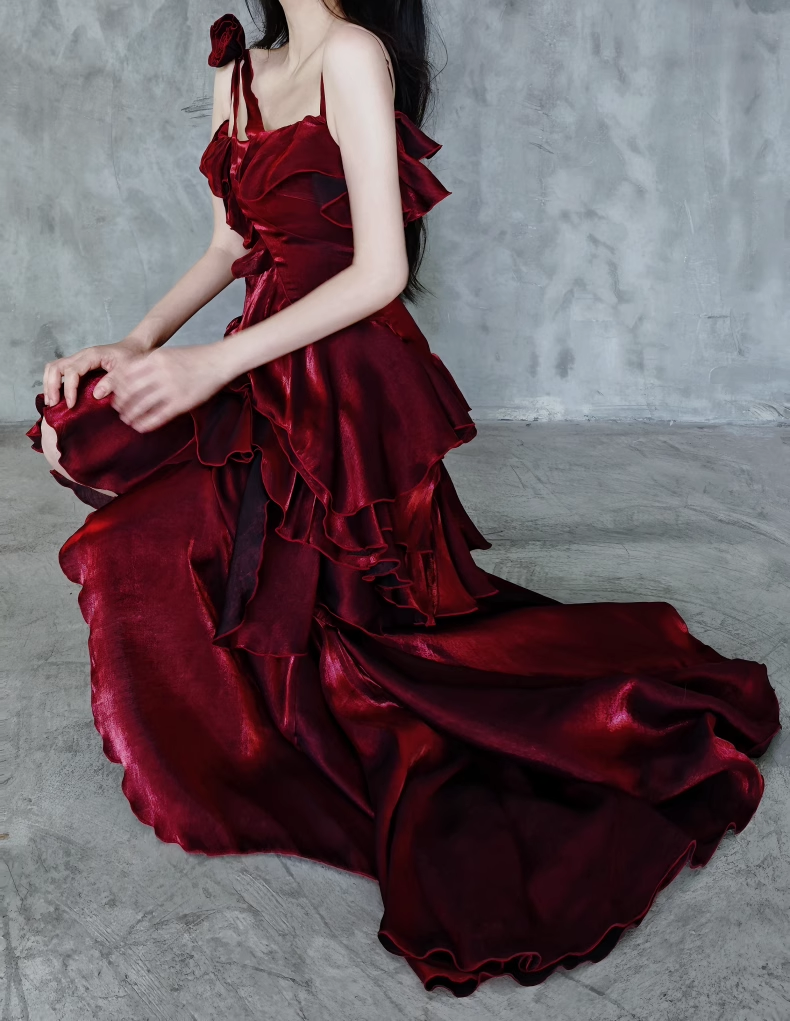 Pretty Irregular Ruffled Spaghetti Straps Burgundy Prom Dresses With Detachable Rose Long Birthday Dress For Women