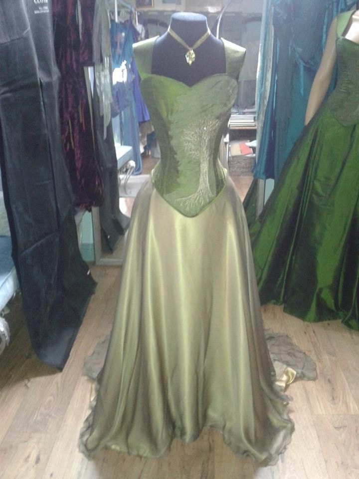 Gorgeous A Line Straps Floor Length Satin Retro Evening Dress Prom Dresses