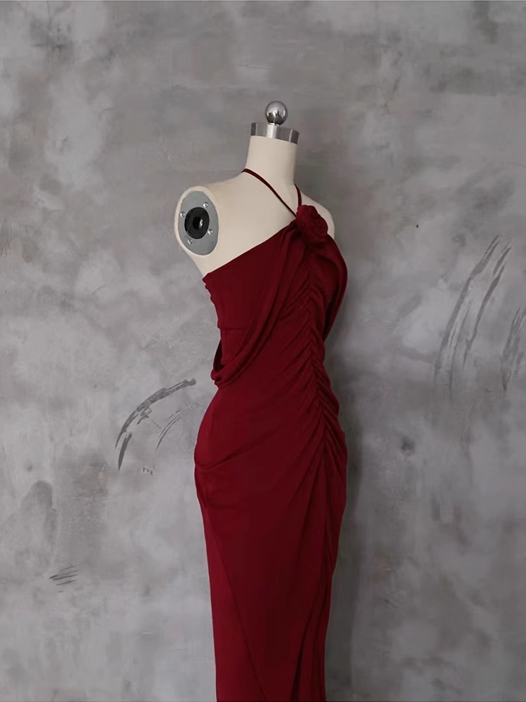 Pretty Sheath Halter Burgundy Prom Dresses Long Birthday Dress For Women