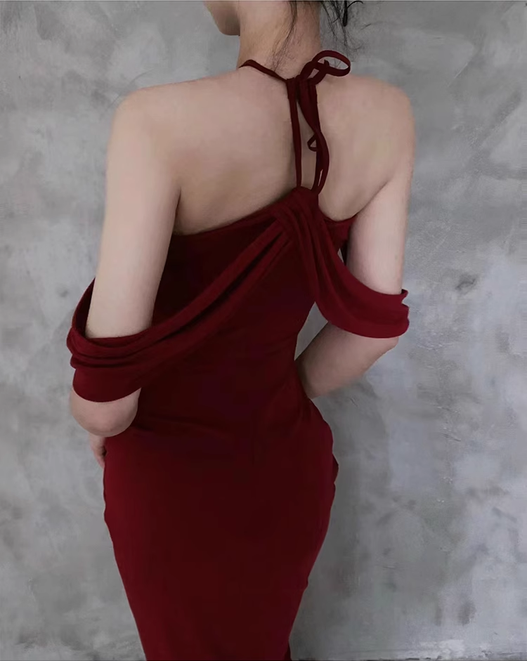 Pretty Sheath Halter Burgundy Prom Dresses Long Birthday Dress For Women