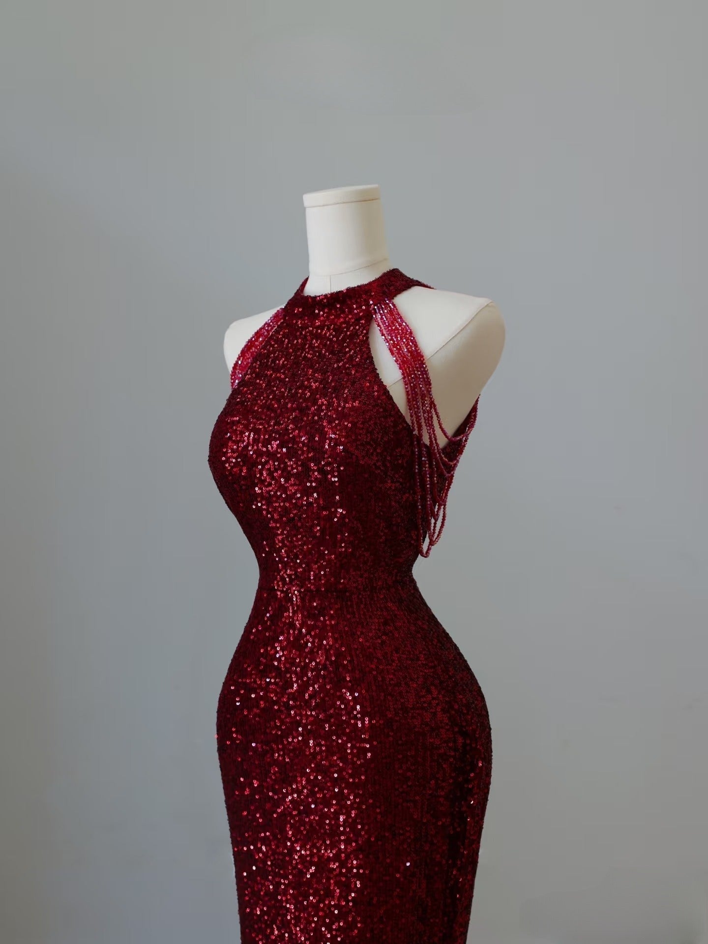 Simple Mermaid Scoop Neckline Burgundy Sequin Long Party Dress Prom Dresses