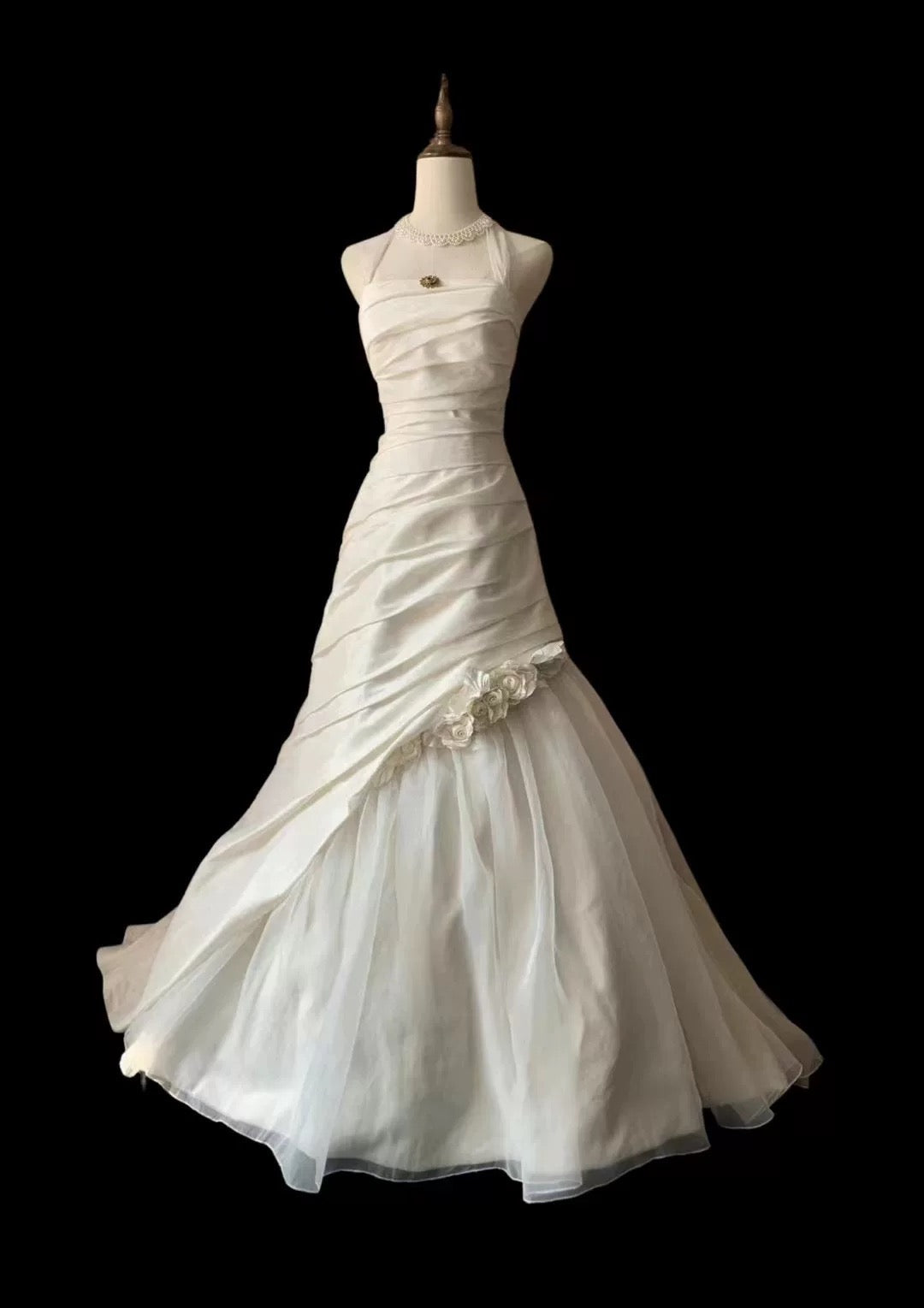 Chic Mermaid Halter Satin Ivory Long Wedding Dress Bridal Dresses