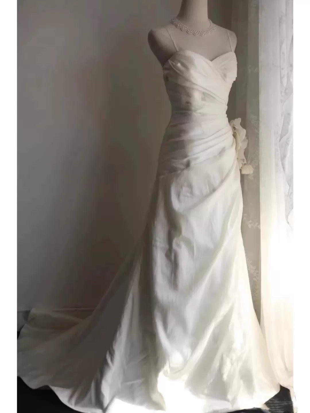 Classy Mermaid Spaghetti Straps White Satin Long Wedding Dress Bridal Dresses