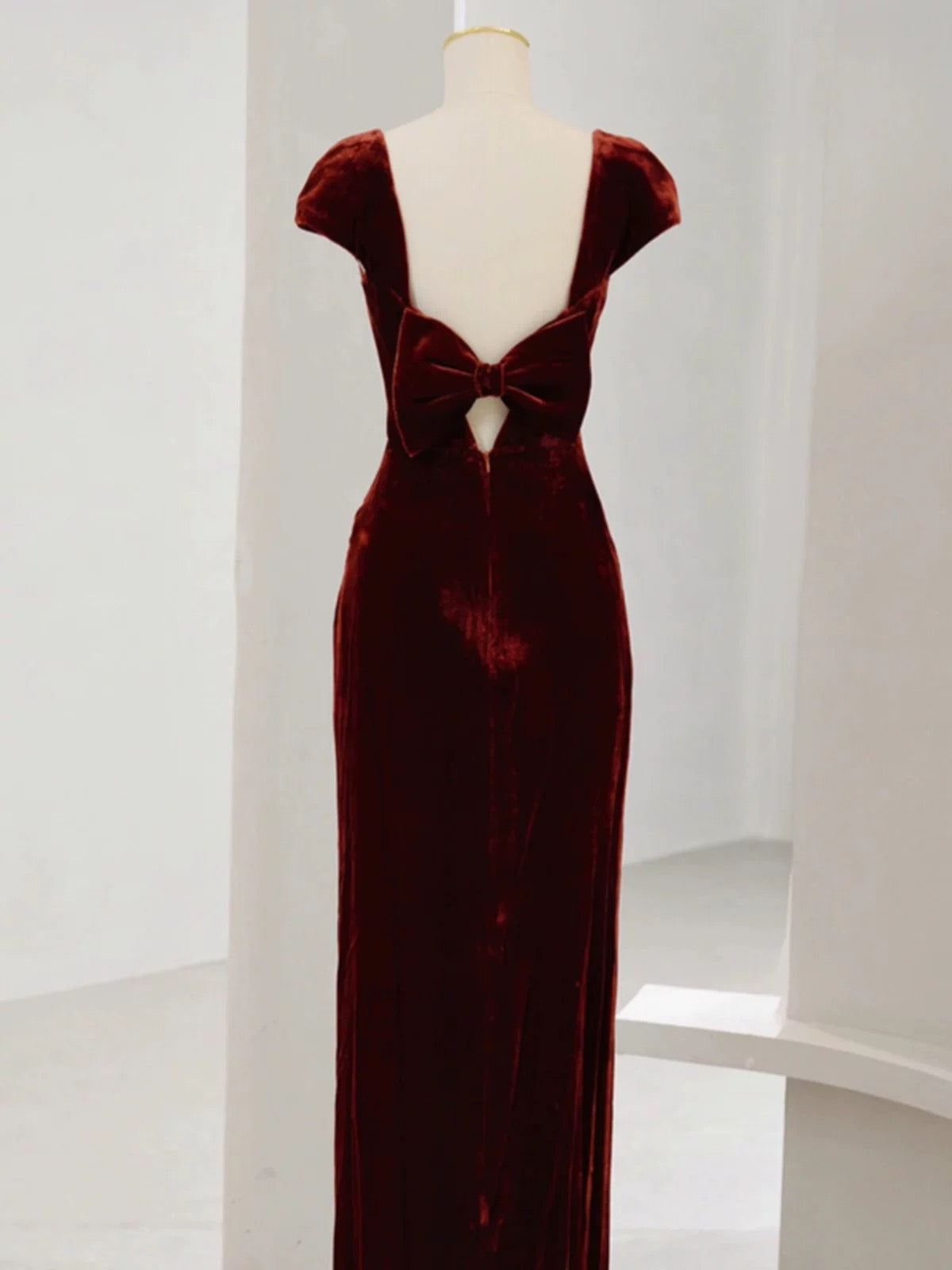 Pretty Mermaid Burgundy Velvet Slit Evening Dress Prom Dresses