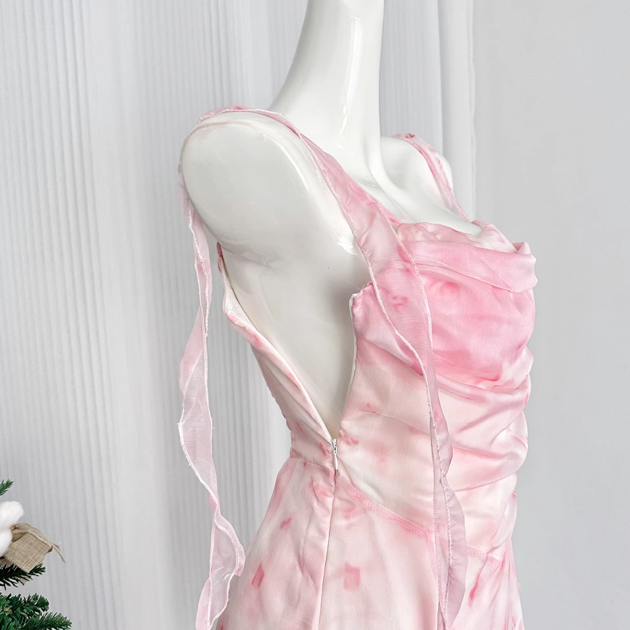 Cute Sheath Straps Sleeveless Floral Pink Dress Short Holiday Dresses