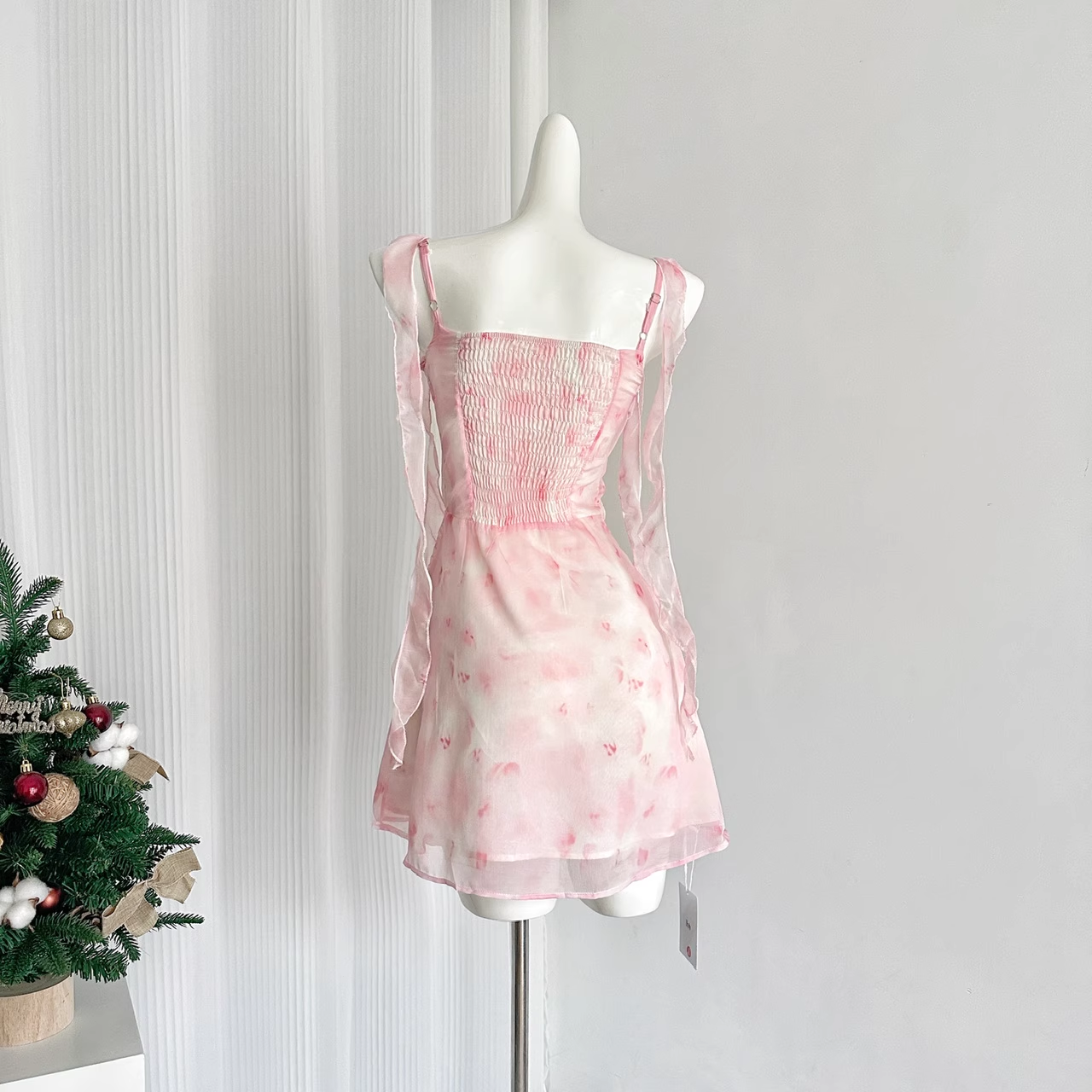 Cute Sheath Straps Sleeveless Floral Pink Dress Short Holiday Dresses