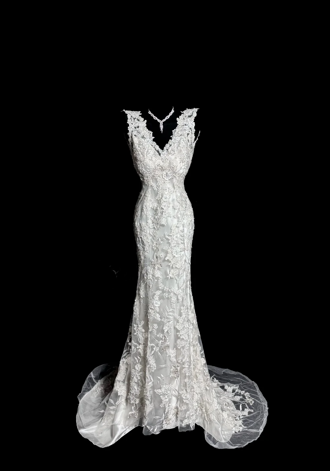 Classy Mermaid V Neckline Lace Ivory Long Wedding Dress Bridal Dresses