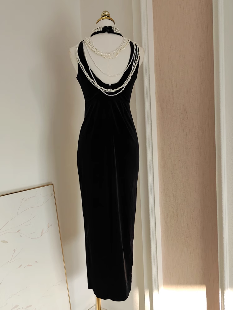 Sexy Sheath High Neckline Black Travel Vacation Dresses Velvet Birthday Dress