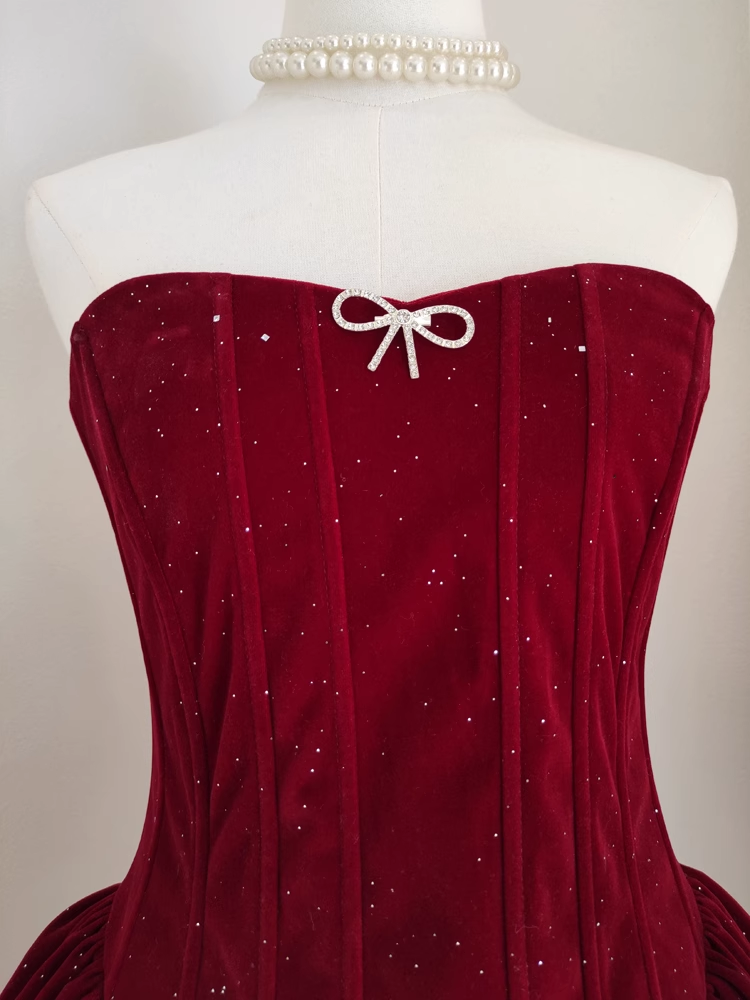 Sexy A Line Strapless Burgundy Velvet Ruffles Vacation Dresses Short Birthday Outfits