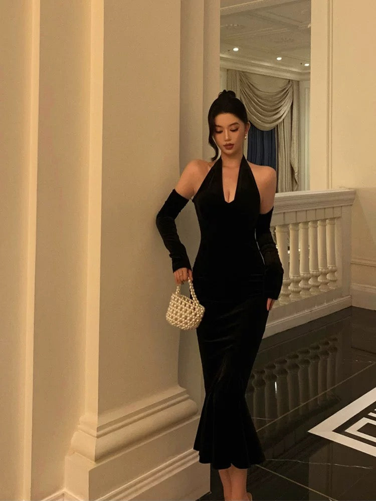 Classy Mermaid Halter Neckline Ruffles Black Velvet Prom Dresses Birthday Outfits Evening Gown