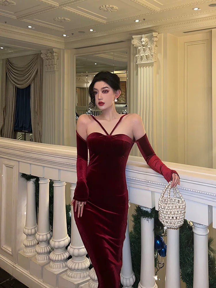 Classy Sheath Halter Neckline Burgundy Velvet Prom Dresses Birthday Outfits Evening Gown