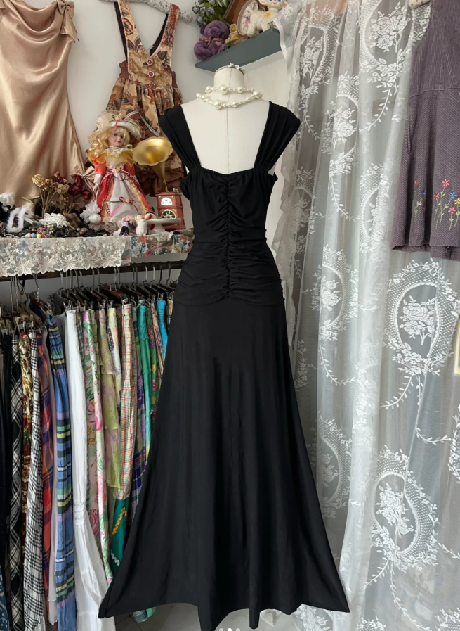 Classic V Neck Black Satin Pleated Mermaid Long Evening Dress Formal Wedding Guest Dress