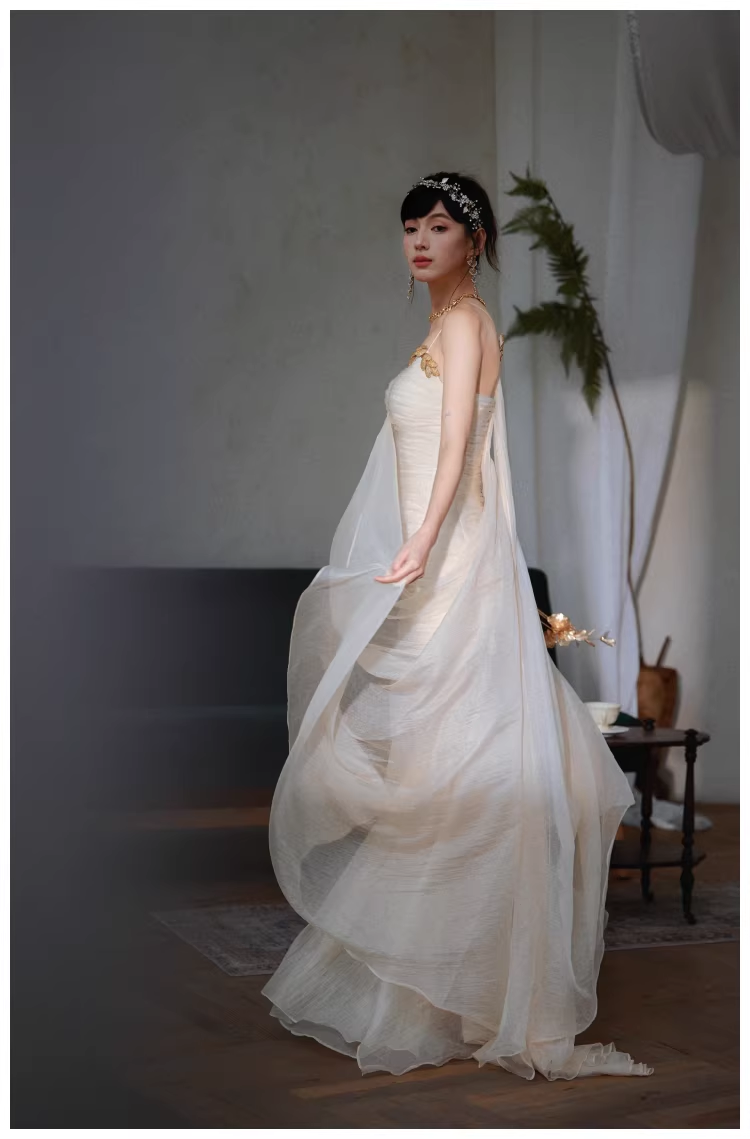Charming Spaghetti Straps Light Apricot Chiffon Pleated Mermaid Long Evening Dress 18th Birthday Outfits