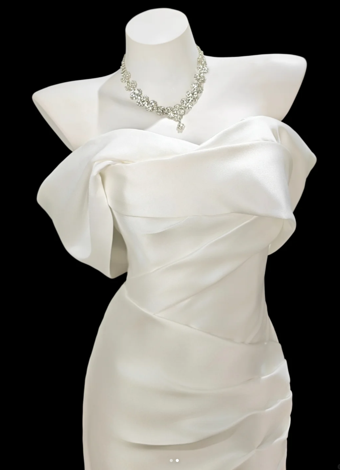 Classy White Satin Pleated Mermaid Long Evening Dress Birthday Party Dress
