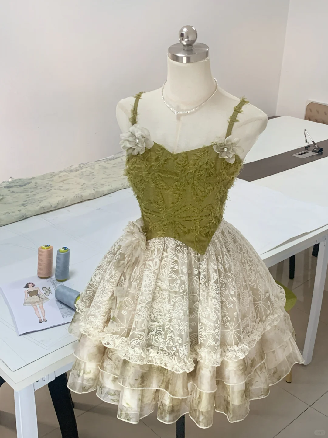 Vintage Olive Green Lace A Line Short Homecoming Dress 20th Birthday Outfits