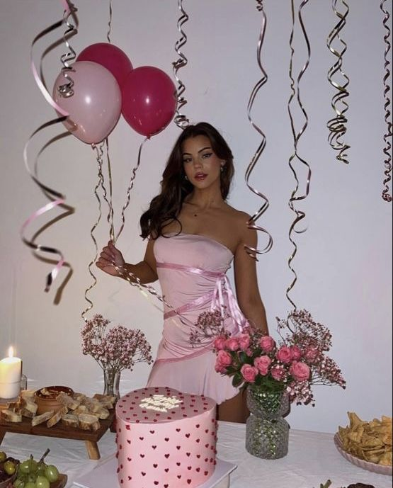 Cute Pink Strapless Chiffon Short Birthday Outfits Formal 7th Grade Homecoming Dress
