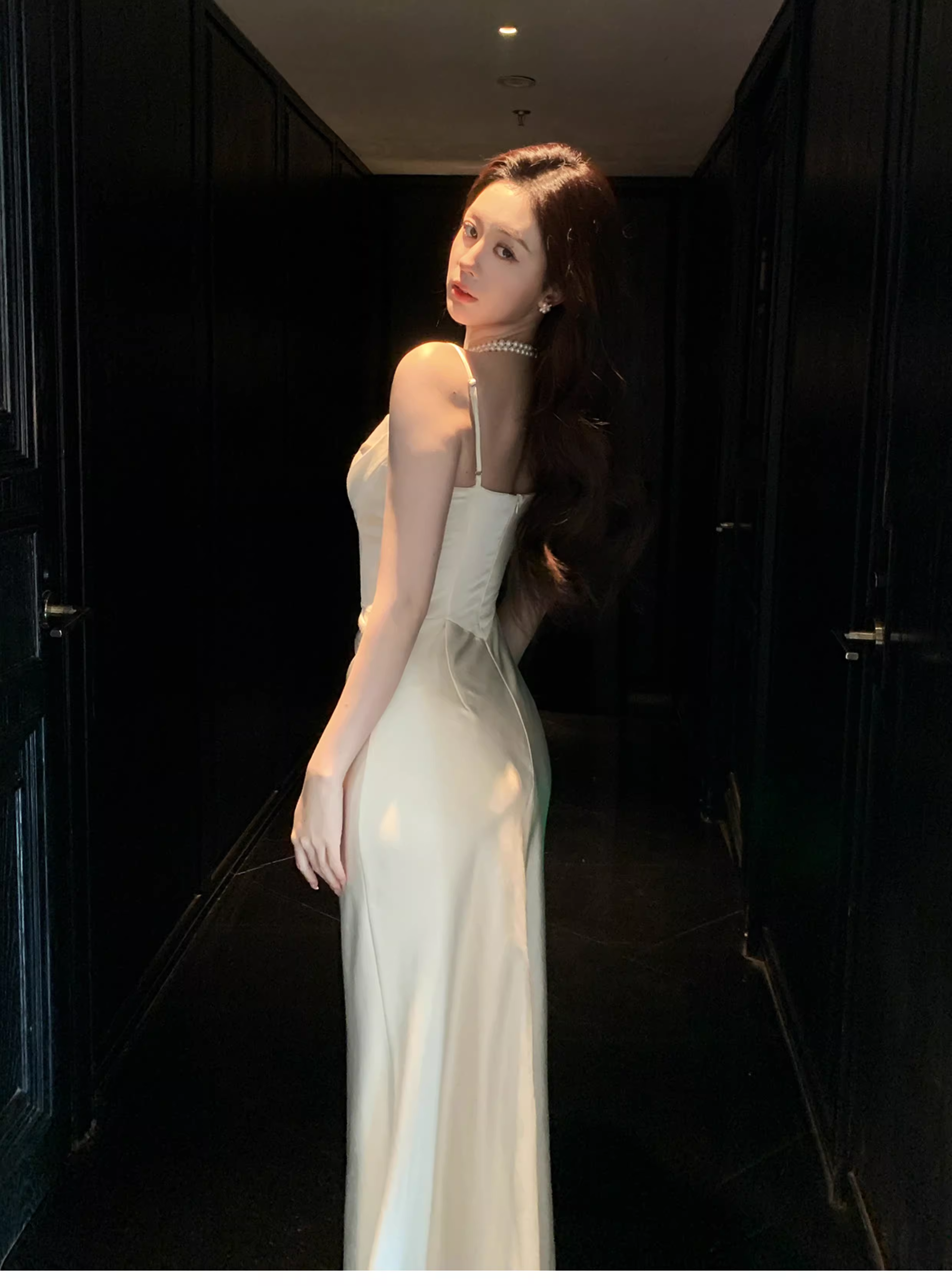 Classy Spaghetti Straps White Satin Pleated Mermaid Long Evening Dress Formal Wedding Guest Dress