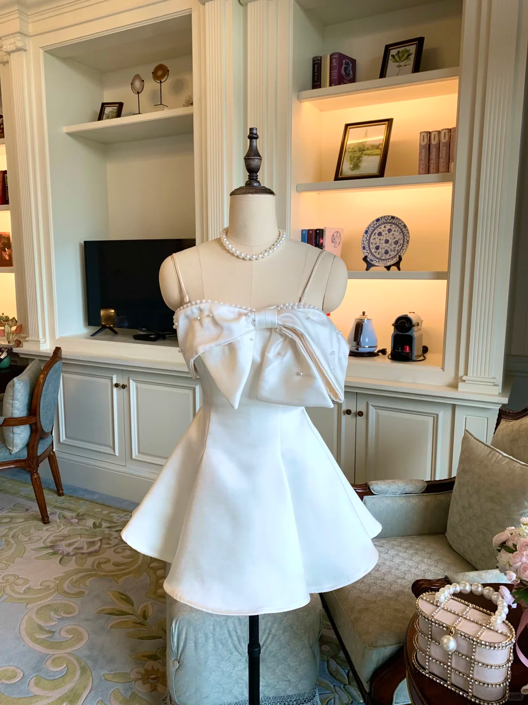 Elegant Bow Satin Beaded A Line Short Birthday Party Dress White Homecoming Dress
