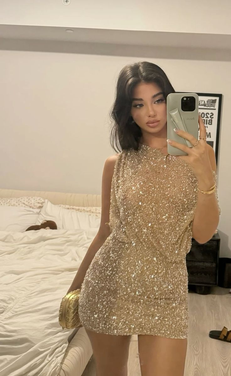 Vintage Champagne Sequin Sheath Short Cocktail Dress Formal Graduation Homecoming Dress