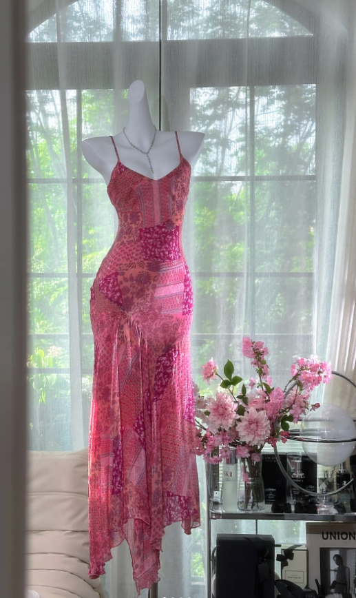 Unique Pink Spaghetti Straps Chiffon V Neck Mermaid Party Dress Long Prom Dress
