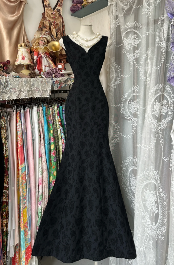 Classy Black Sleeveless Satin Print Floral Mermaid Evening Dress Long Prom Dresses