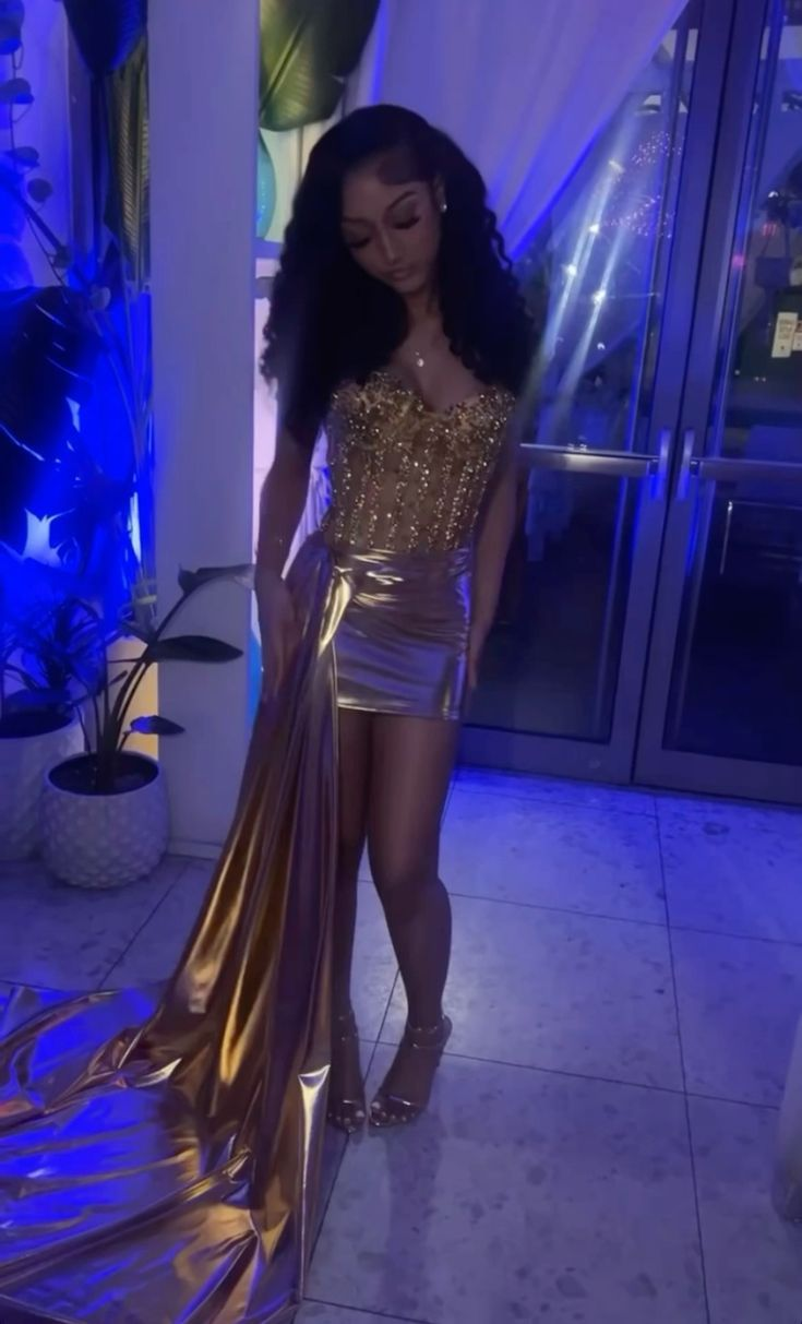 Sexy Gold Strapless Sheath Short Cocktail Dress 8th Grade Homecoming Dress