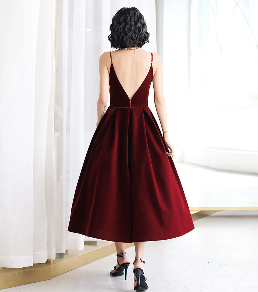 Burgundy v neck velvet short prom dress