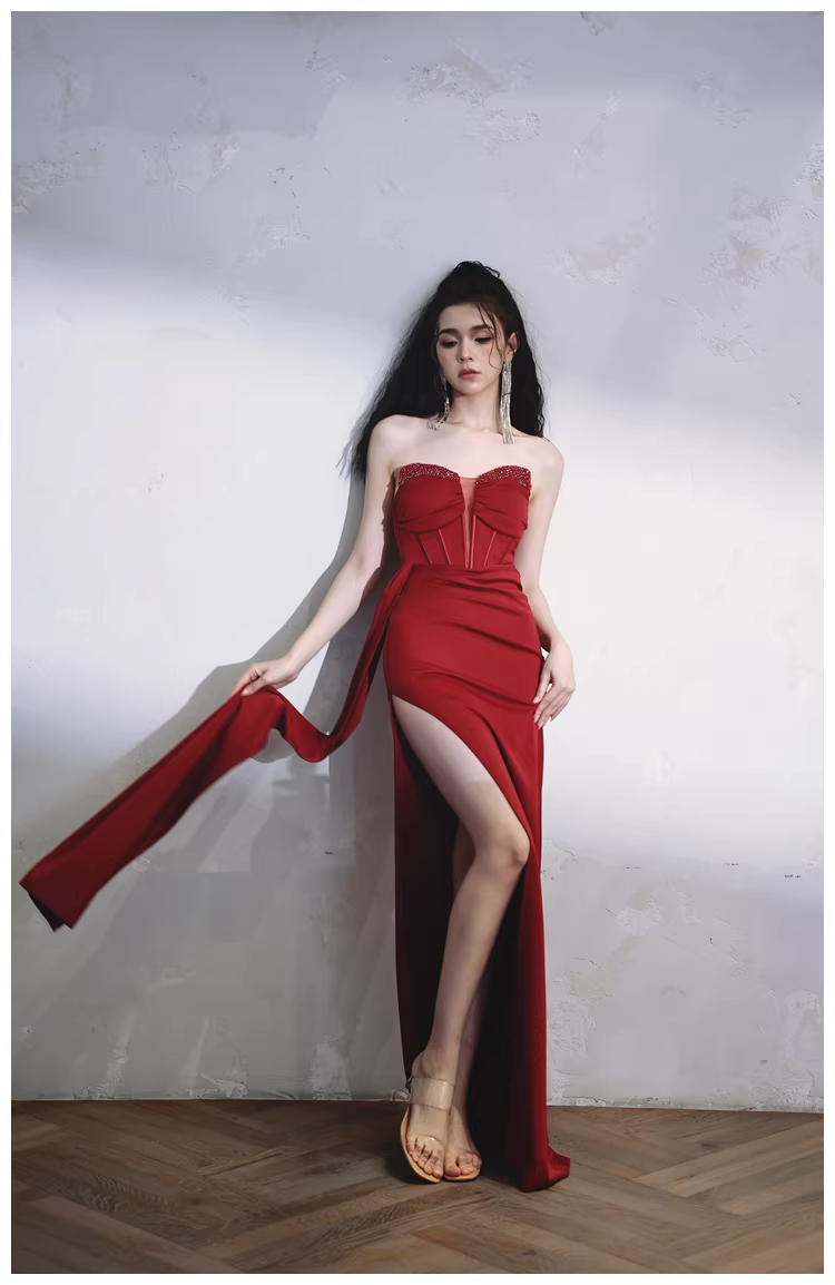 Sexy Burgundy Strapless Satin Pleated Slit Long Evening Dress Formal Wedding Guest Dress
