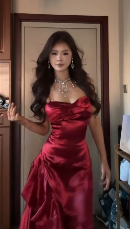 Elegant Spaghetti Straps Burgundy Satin Layered Mermaid Evening Dress Long Wedding Guest Dress