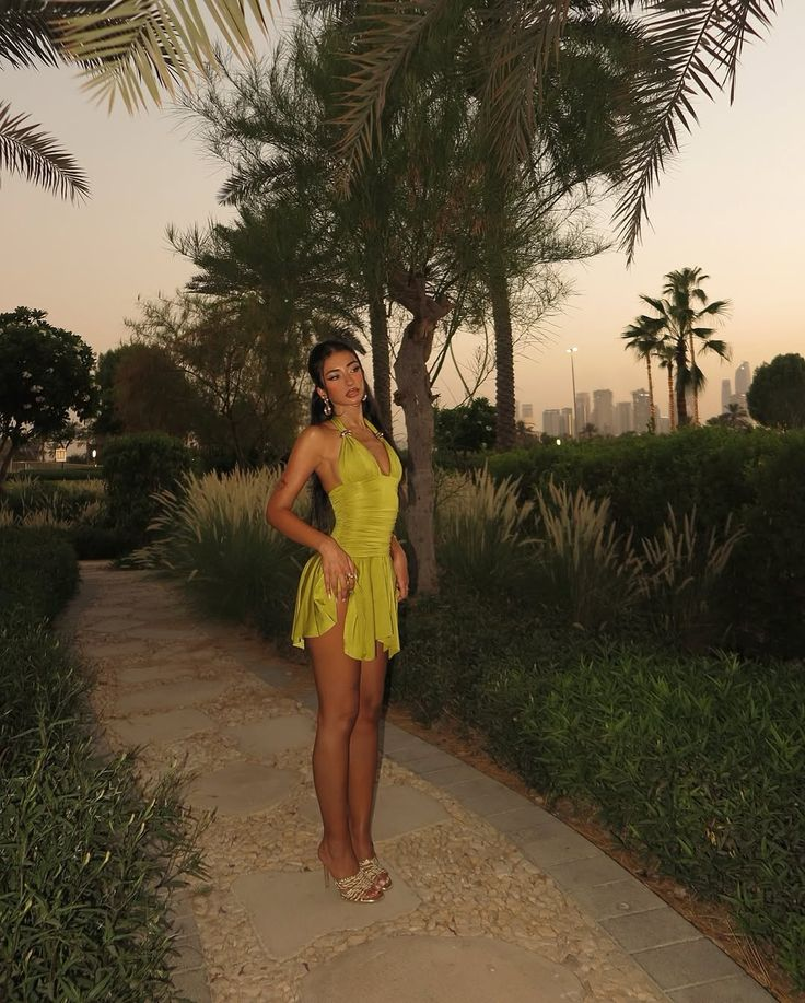 Sexy Halter V Neck Green Short Cocktail Dress Homecoming Dress