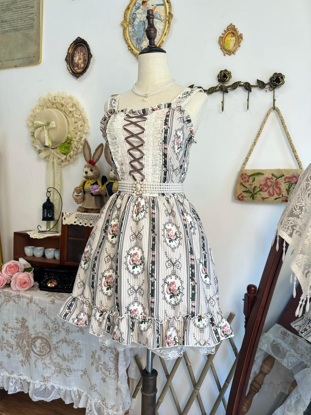 Unique Straps Satin Print Floral Lace Short Birthday Outfits Formal Graduation Homecoming Dress