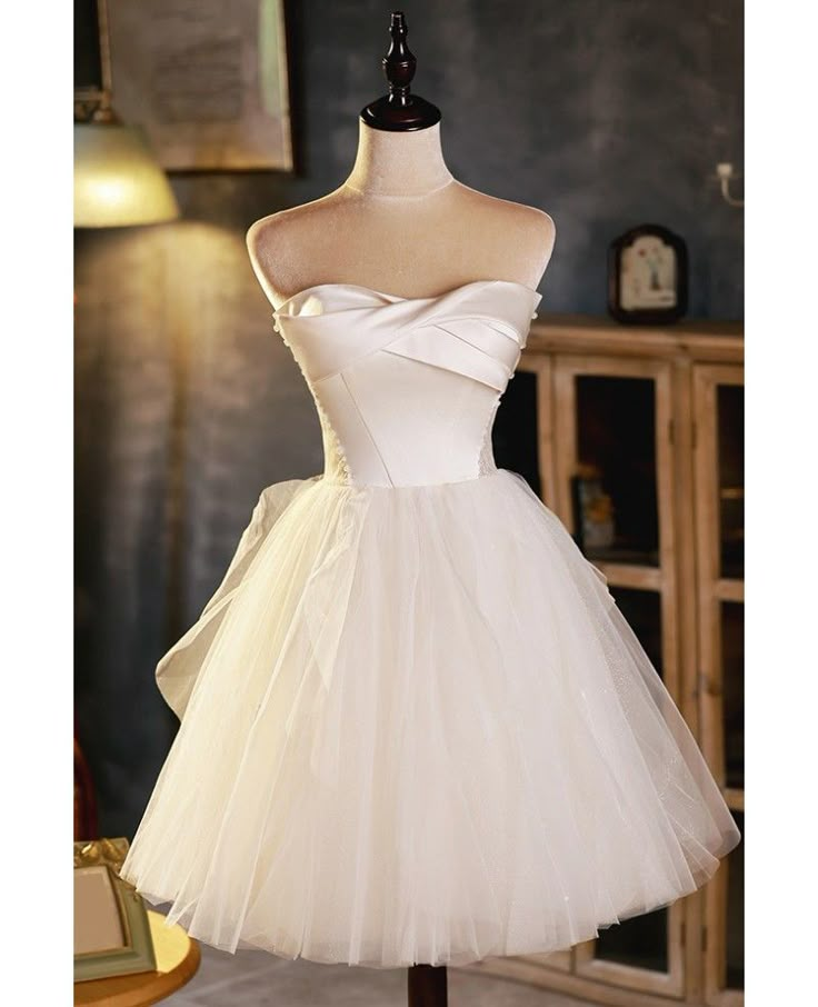 Elegant Satin Tulle Homecoming Dress Strapless Short Birthday Dress