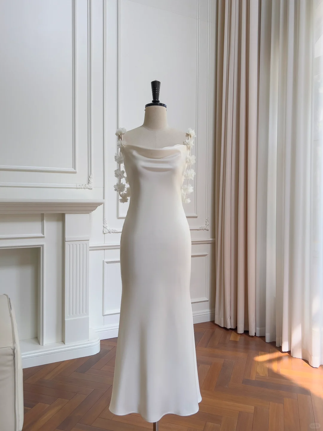Charming White Spaghetti Straps Formal Party Dress Guest Dress