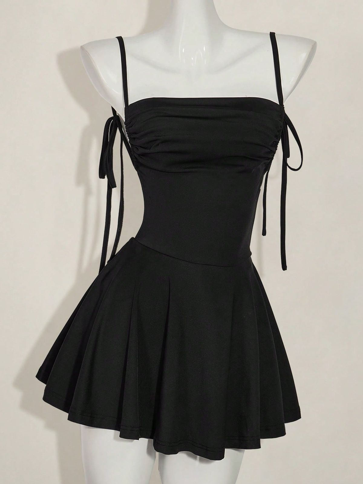 Sexy Spaghetti Straps Black Backless Cocktail Dress Short Homecoming Dress