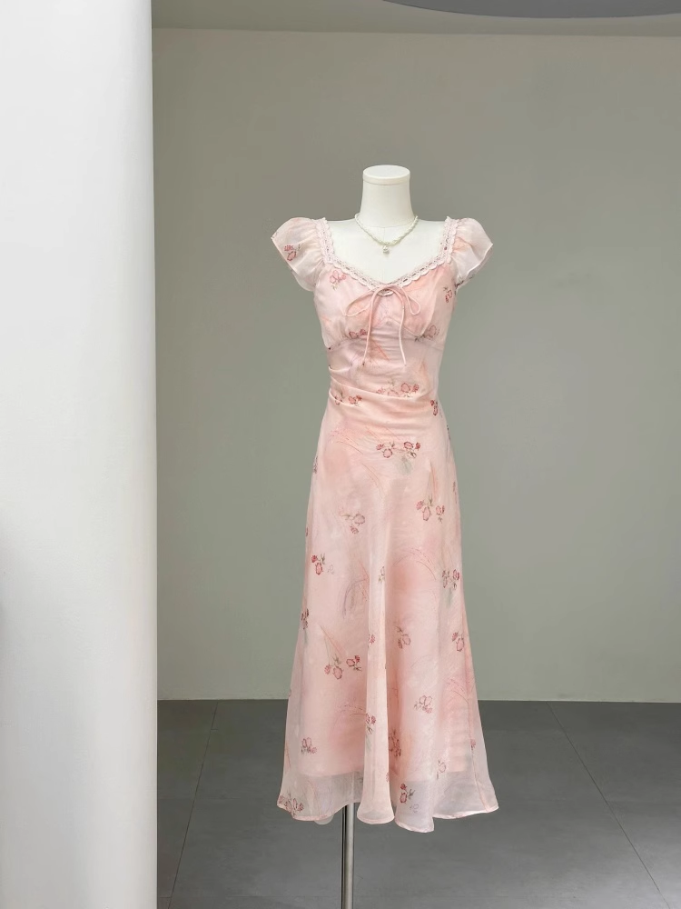 French V-Neck Pink Small Flying Sleeve Floral Dress