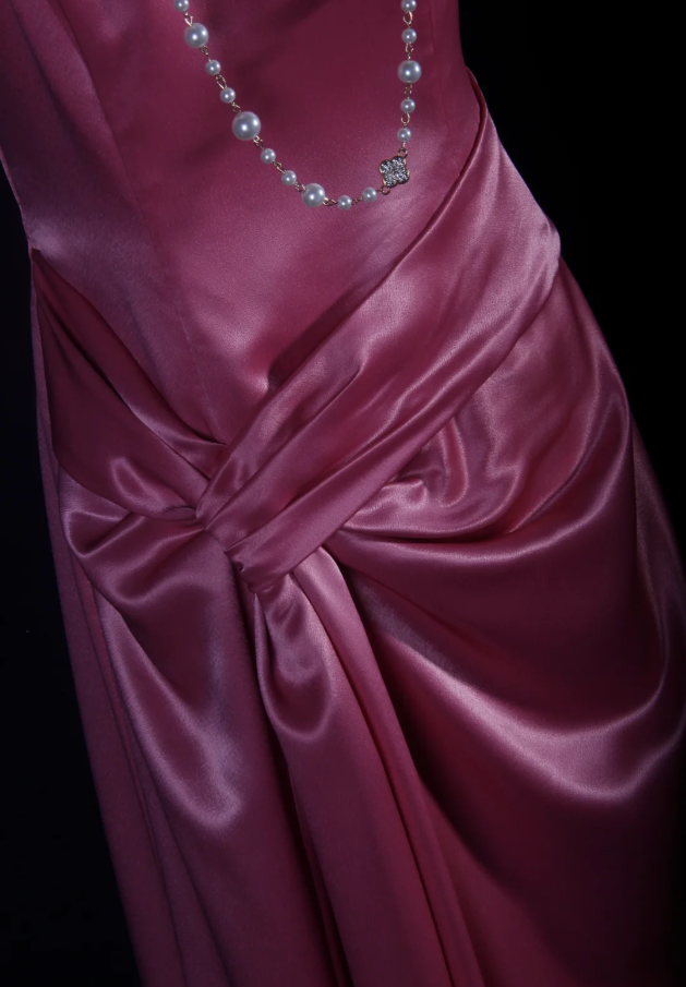 Elegant Pink Satin Pleated Mermaid Long Wedding Guest Dress Formal Party Dress
