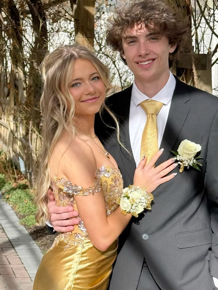 Mermaid Off The Shoulder Gold Slit Sequins Prom Dresses 18th Birthday Outfits Evening Long Dress